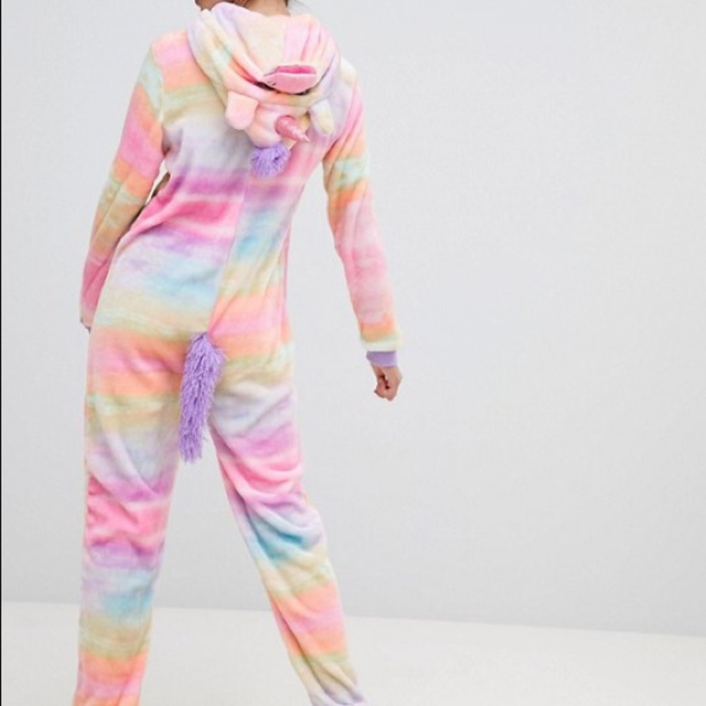 *SOLD* NWOT Asos Loungeable Rainbow Unicorn Onesie - Picture 5 of 6